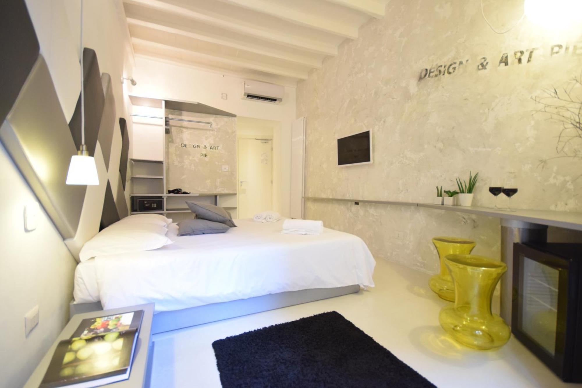 Design&Art Pie' - Elegant Rooms Near The Pantheon, Calm & Central Stay — Photos 3